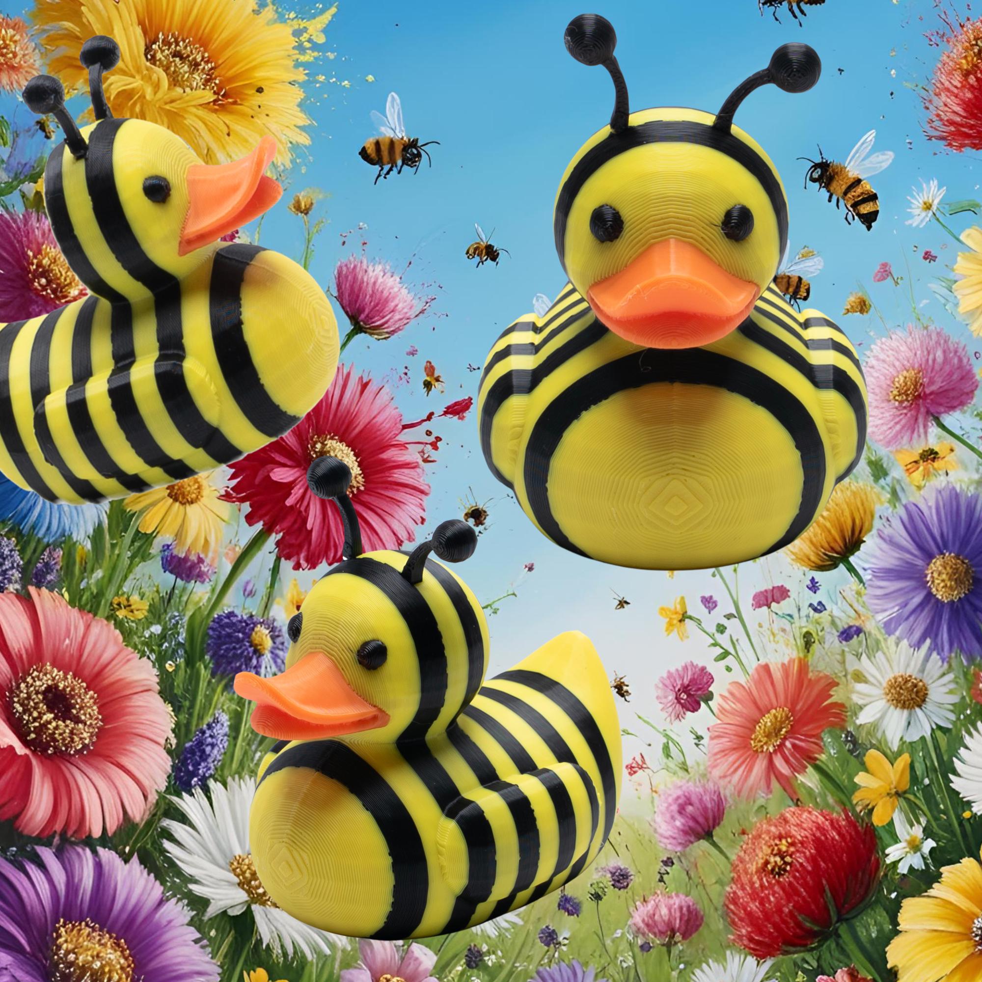 Bee Duck Gift for 4x4 Ducking Fun Bumblebee Hide and Seek Dashboard Duck Gift for Off-Road Drivers and Garden Lovers Busy Bee Trail Keepsake
