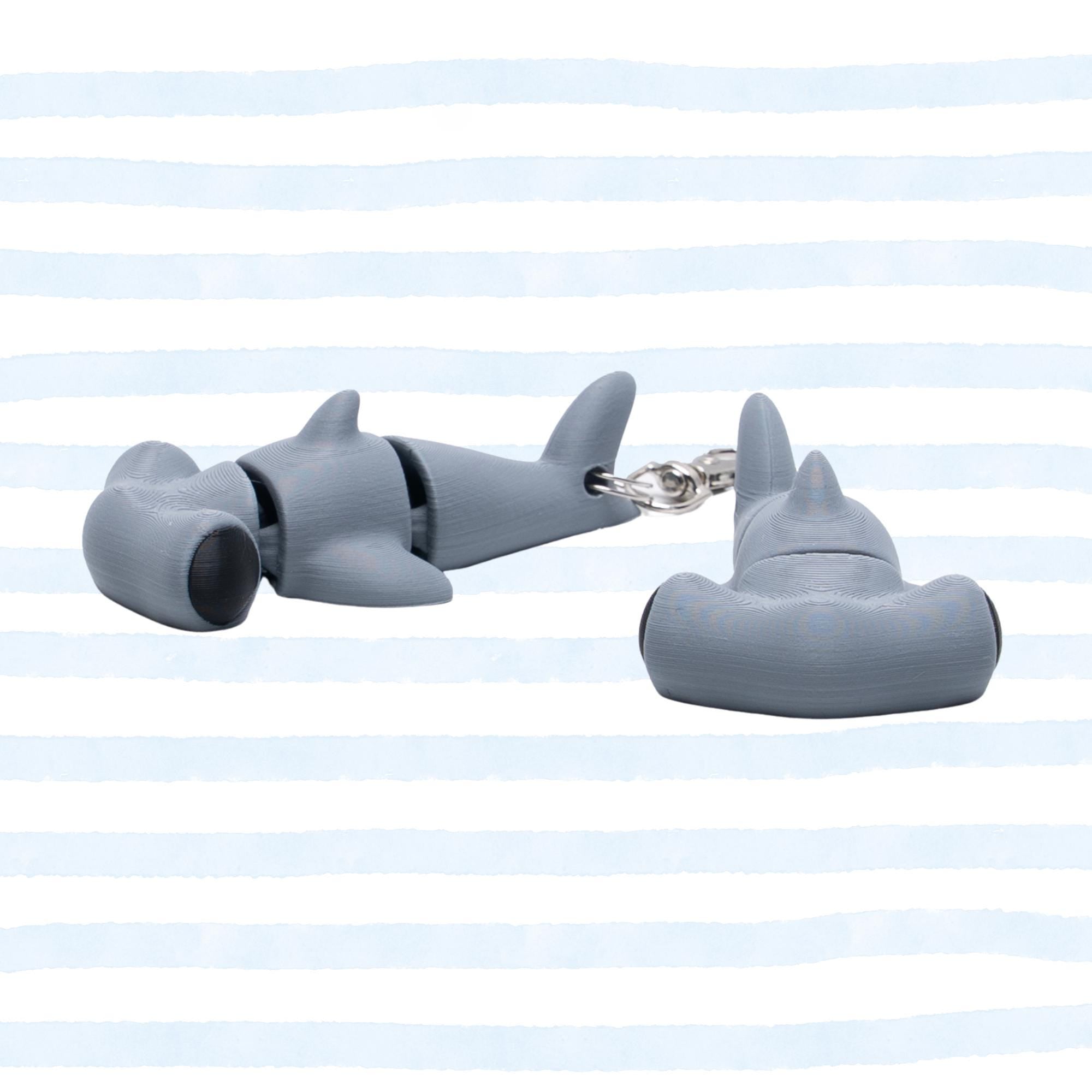 Gift for Boy Hammerhead Shark Fidget Keychain Flexi Backpack Fun Articulated Shark 3D Gift for Children Stress Relief Birthday Party Idea