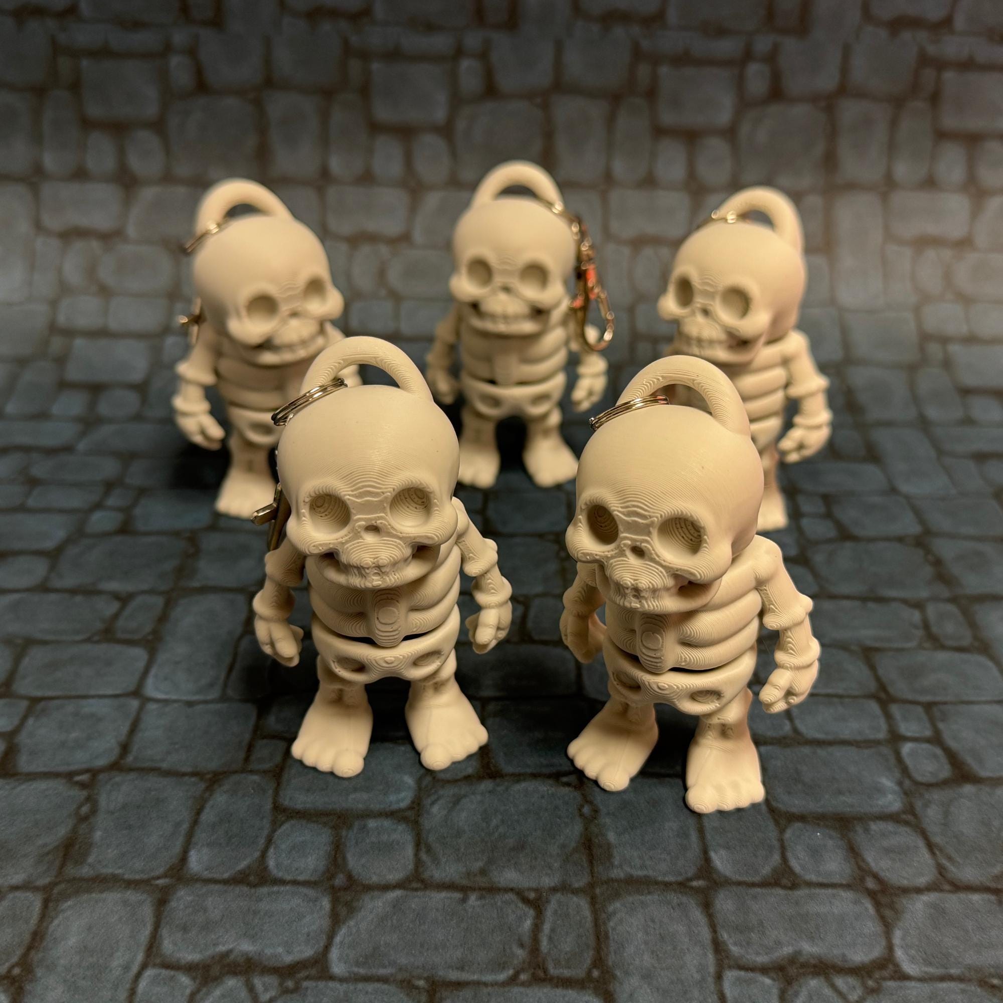 Halloween Skeleton Flexi Fidget Toy Keychain 3D Articulated Clip On Backpack Charm Spooky Party Favor Trick or Treat Toy Bulk Available