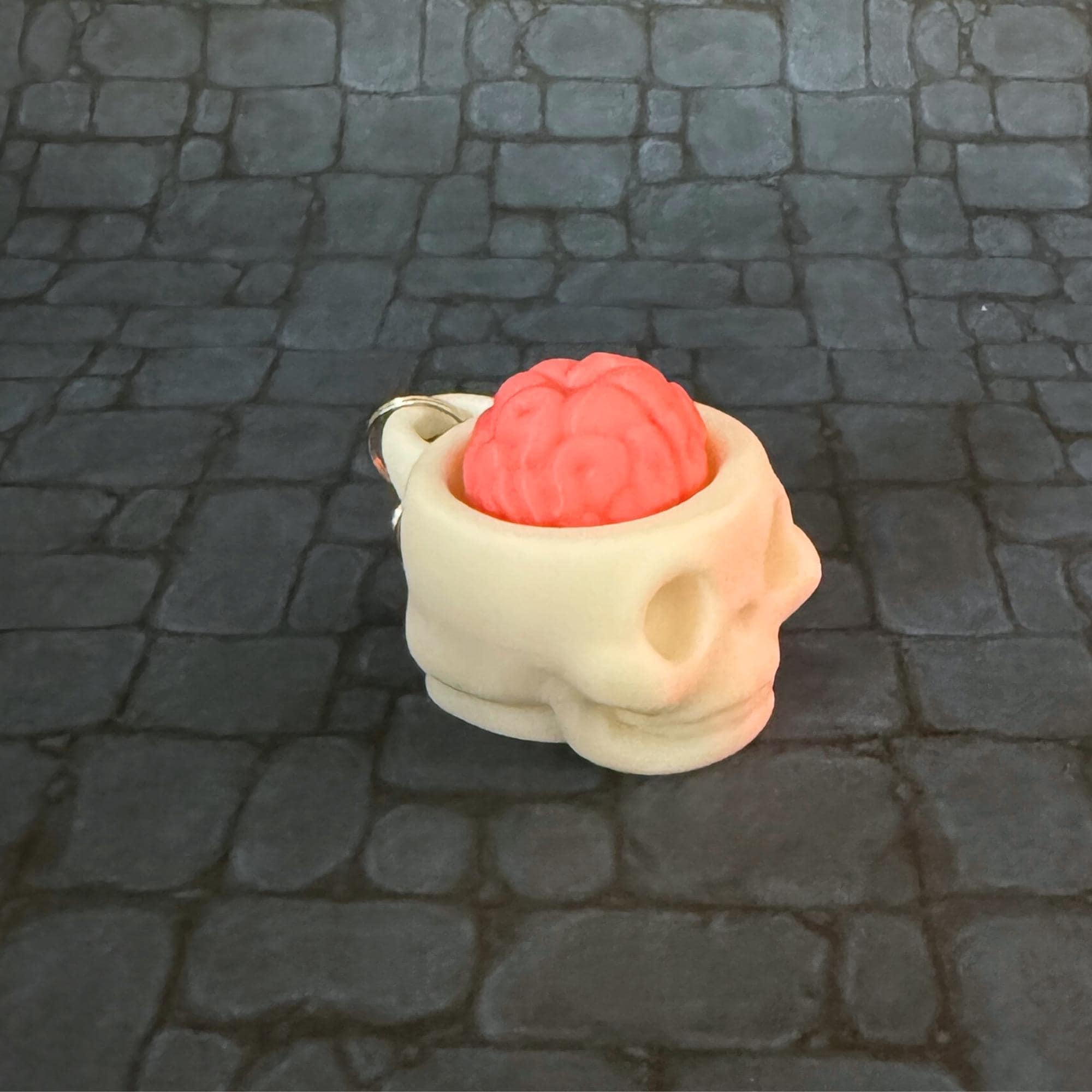 Brain Clicker Fidget Skull Toy Keychain 3D Printed Articulated Halloween Fidget Backpack Charm Spooky Party Favor Trick or Treat Bulk Gift