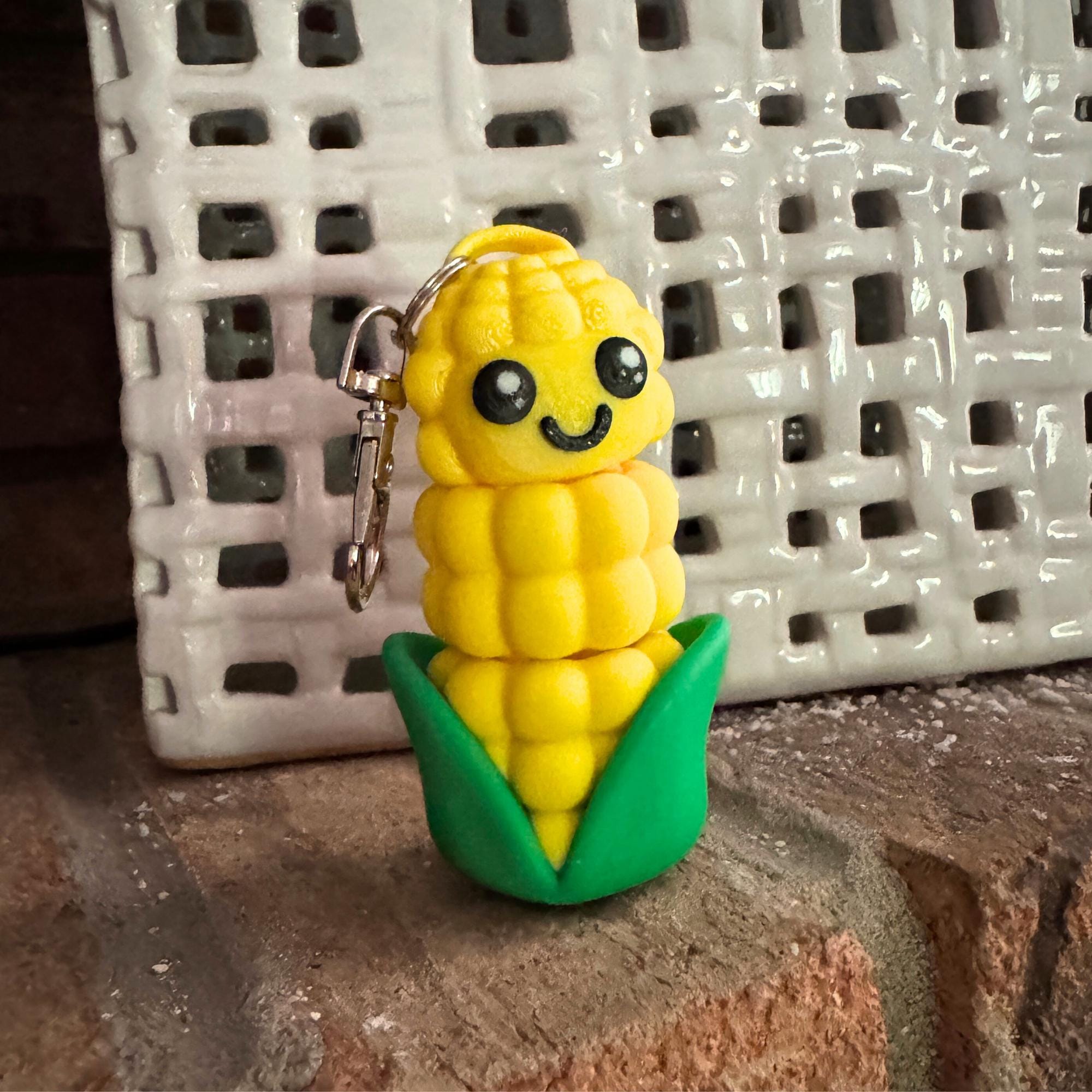 Corn Cob Keychain Gift for UN Husker Fans Durable 3D Printed Articulated Corn Cob Fidget Toy Party Favors Student Rewards NCAA Fun Fan Gift